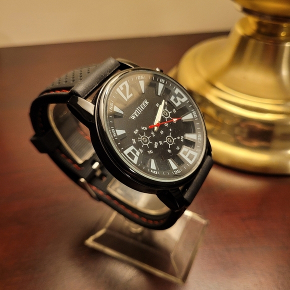 Brand New Men's Weijieer Black Analog Watch - Picture 3 of 3
